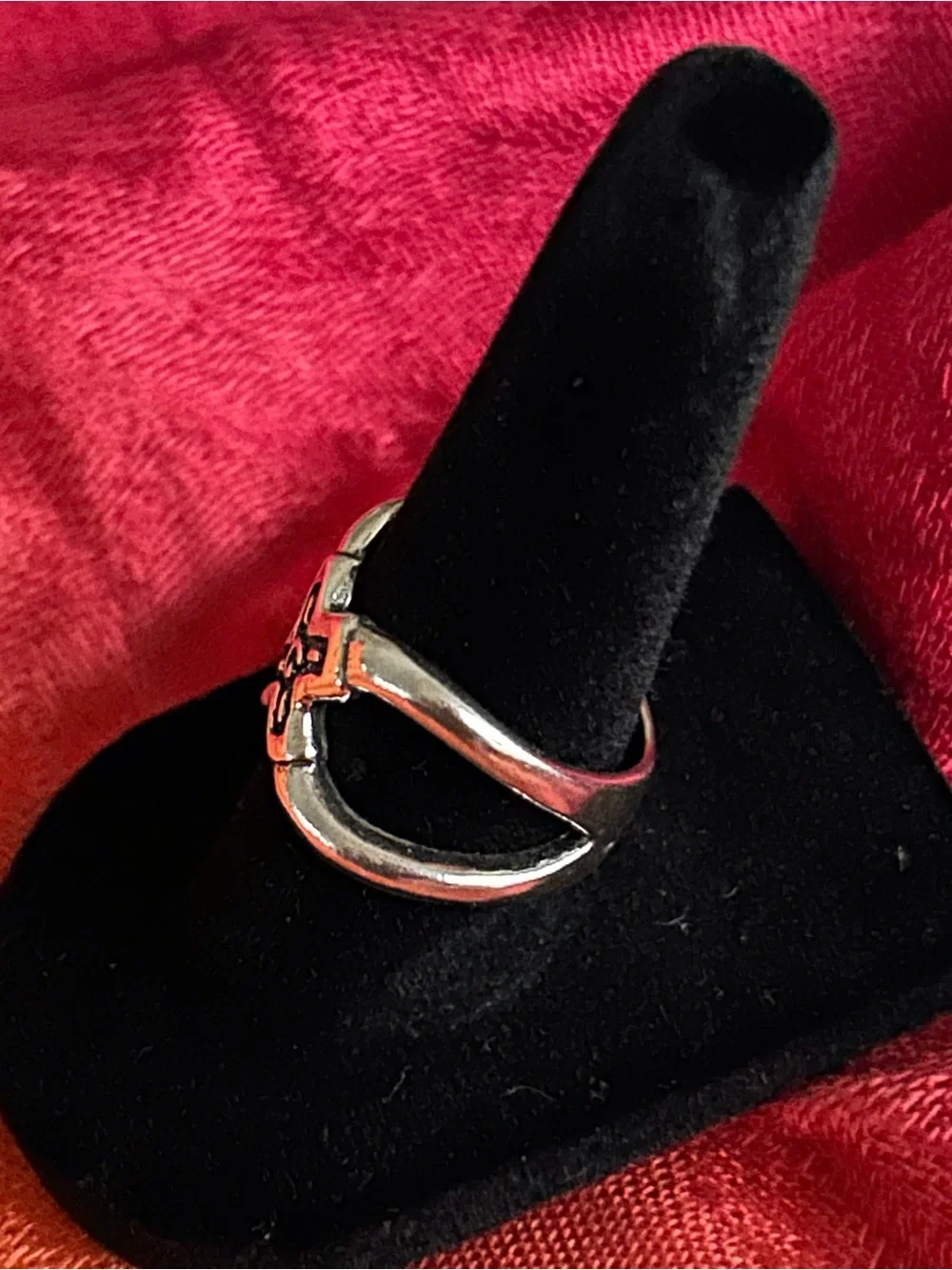 Grace & Heart True Cross Ring - R-1731-SS - Size 8